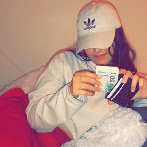 Meet your Posher, Haylee